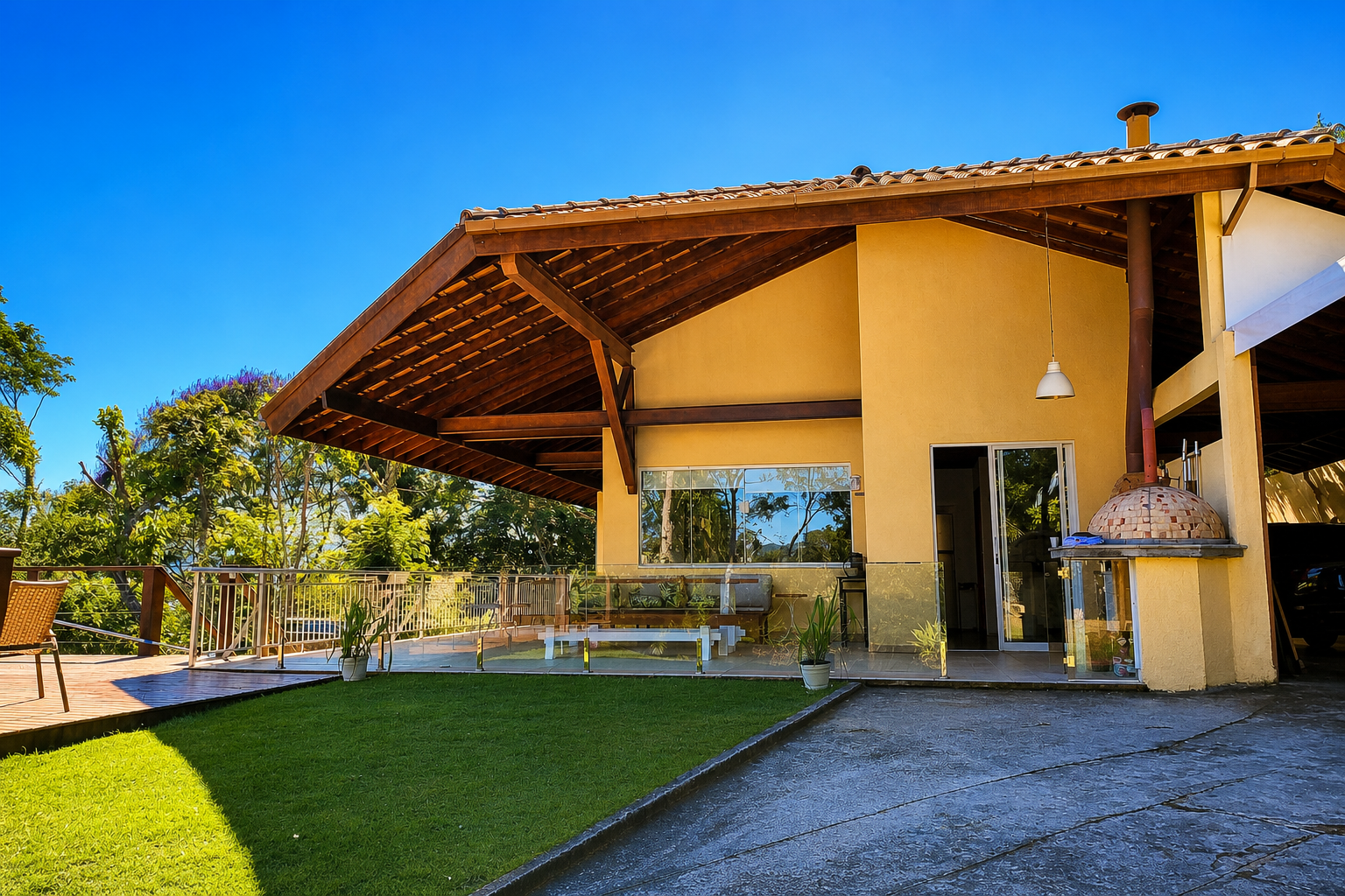 Área externa da Casa Aurora Itaipava